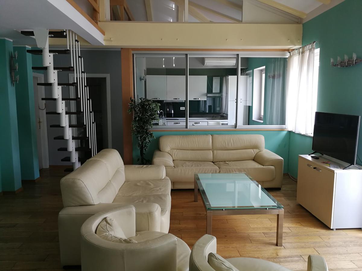 Apartments Zlatko Delic Ika Esterno foto